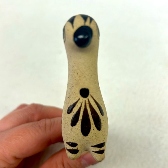 Vintage signed hand painted Mexican folk art pottery bird - Picture 5 of 6